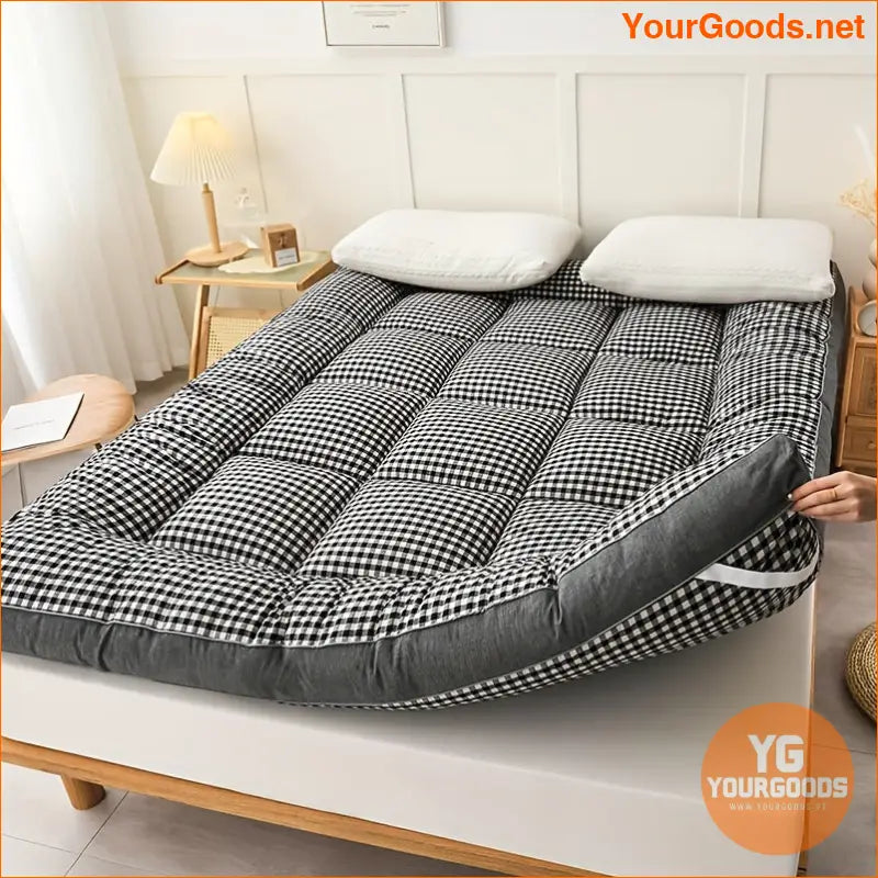 Luxury Soft Plaid Mattress Cover for Cozy Comfort - YourGoods Online Shop