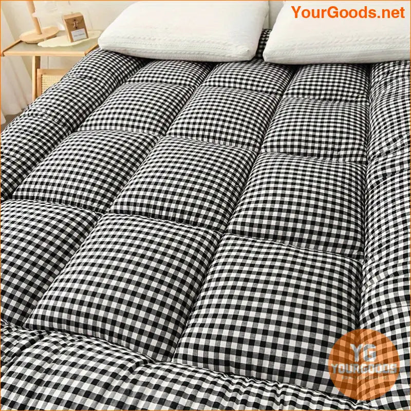 Luxury Soft Plaid Mattress Cover for Cozy Comfort - YourGoods Online Shop